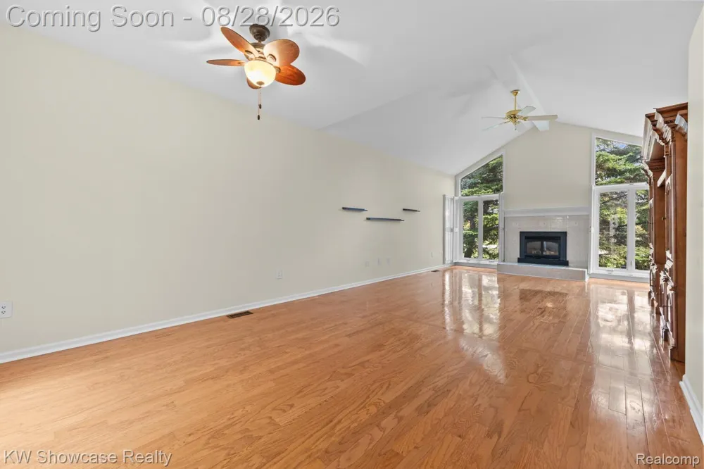 14465 Foy Creek Court Shelby Charter Township, MI 48315