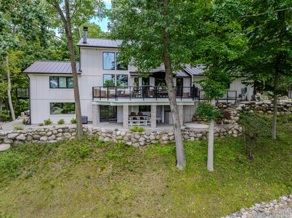 7373 Thornapple Dales Drive SE Caledonia Township, MI 49302