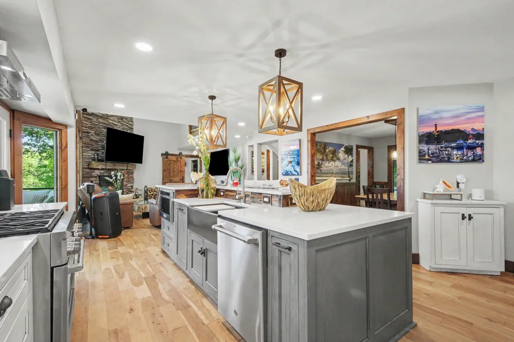 7373 Thornapple Dales Drive SE Caledonia Township, MI 49302
