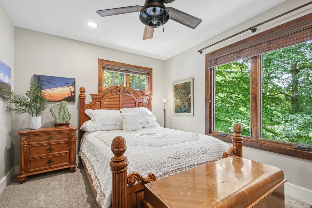 7373 Thornapple Dales Drive SE Caledonia Township, MI 49302
