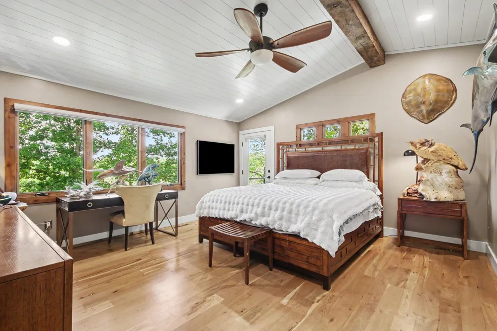 7373 Thornapple Dales Drive SE Caledonia Township, MI 49302