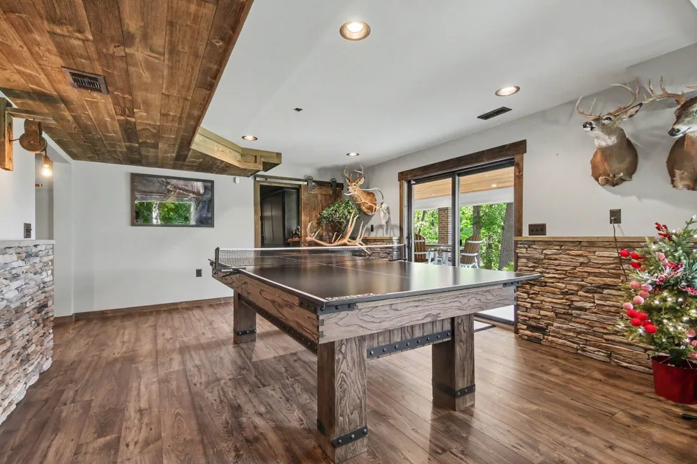 7373 Thornapple Dales Drive SE Caledonia Township, MI 49302