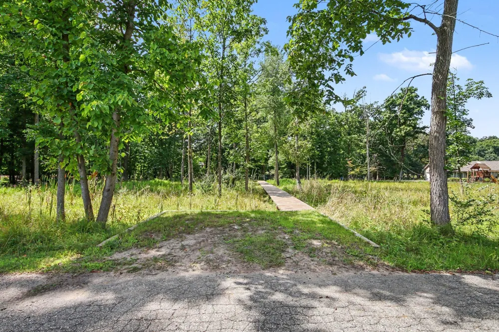 7373 Thornapple Dales Drive SE Caledonia Township, MI 49302