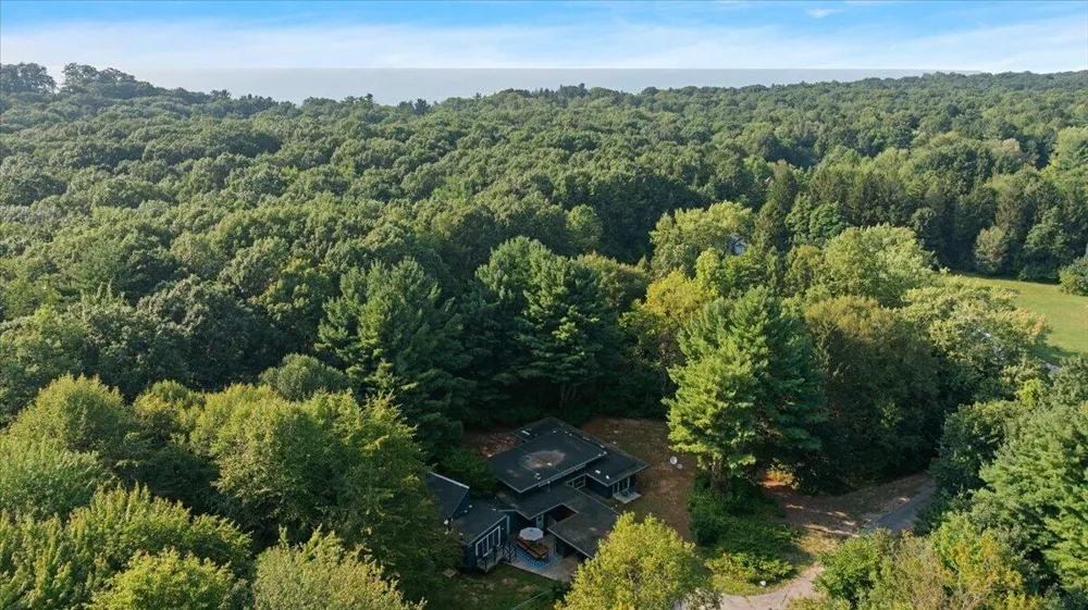 18830 77th Street South Haven Charter Township, MI 49090