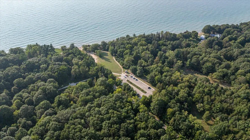 18830 77th Street South Haven Charter Township, MI 49090