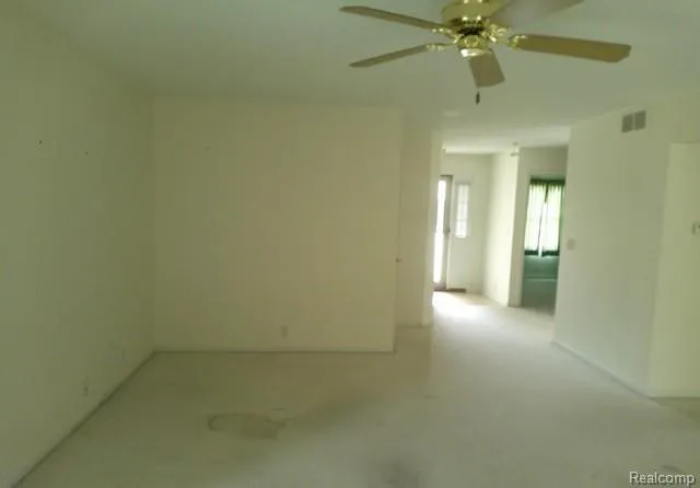 3149 Rotterdam Drive #69 Vienna Charter Township, MI 48420