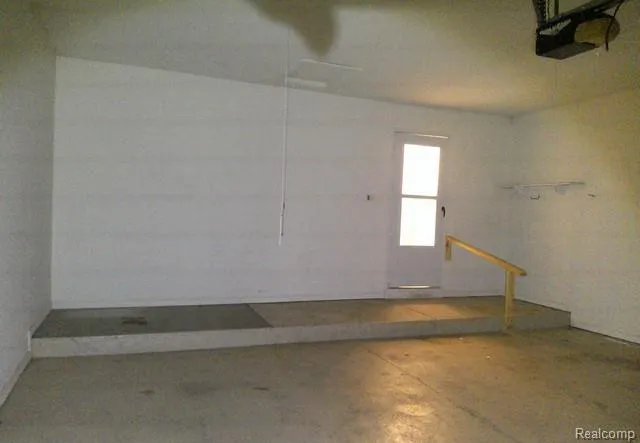 3149 Rotterdam Drive #69 Vienna Charter Township, MI 48420