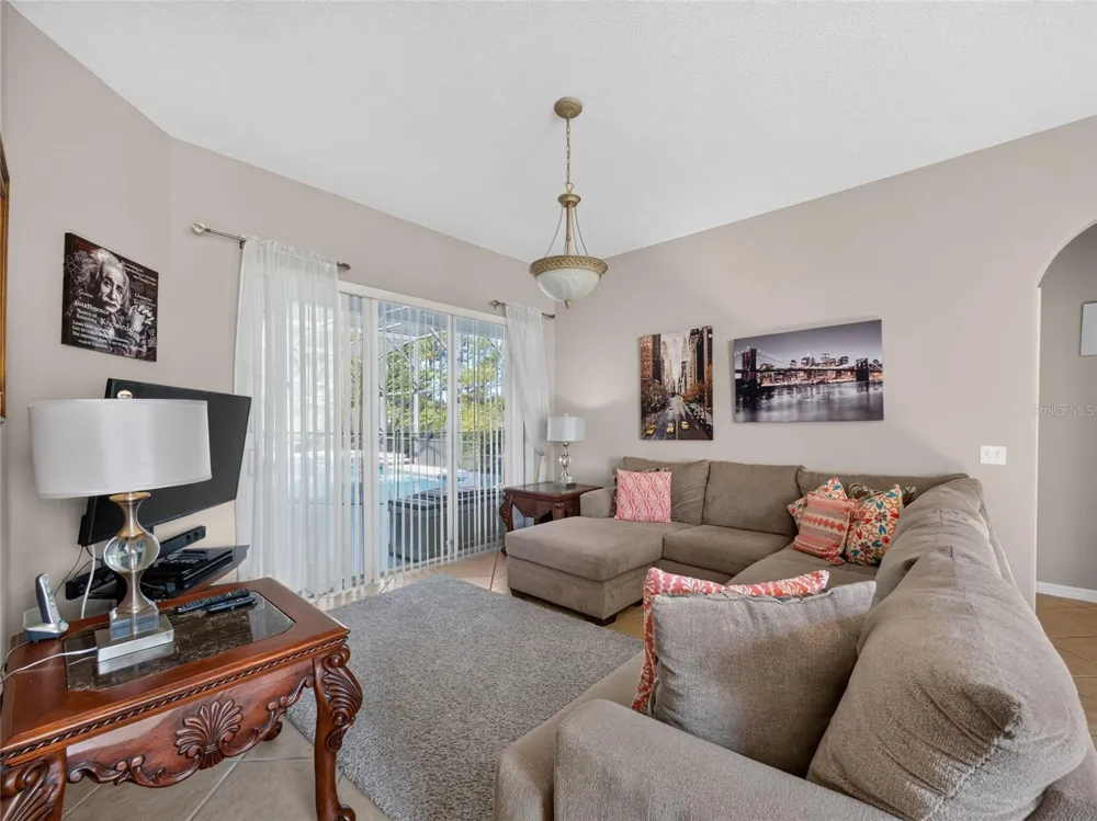 219 BLUE HERON COURT Davenport, FL 33837
