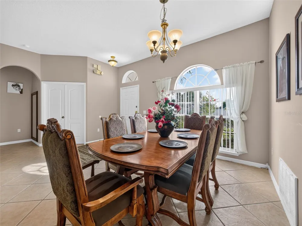 219 BLUE HERON COURT Davenport, FL 33837