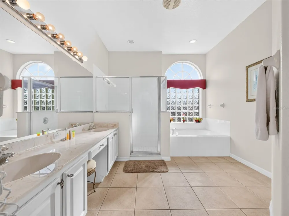 219 BLUE HERON COURT Davenport, FL 33837