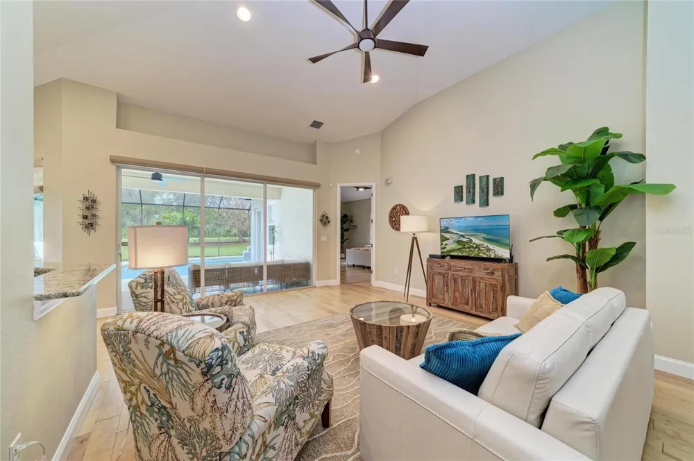 6690 TAILFEATHER WAY Bradenton, FL 34203