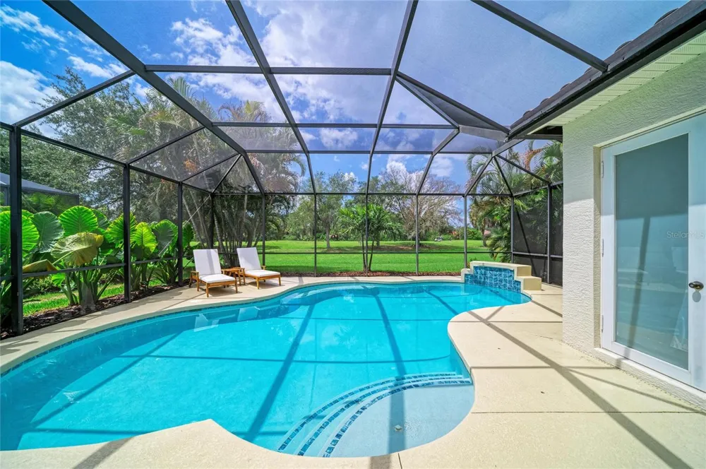 6690 TAILFEATHER WAY Bradenton, FL 34203