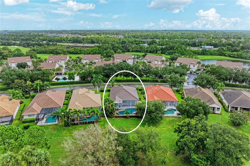 6690 TAILFEATHER WAY Bradenton, FL 34203