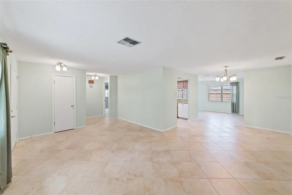 4243 CHIPMUNK DRIVE New Port Richey, FL 34653
