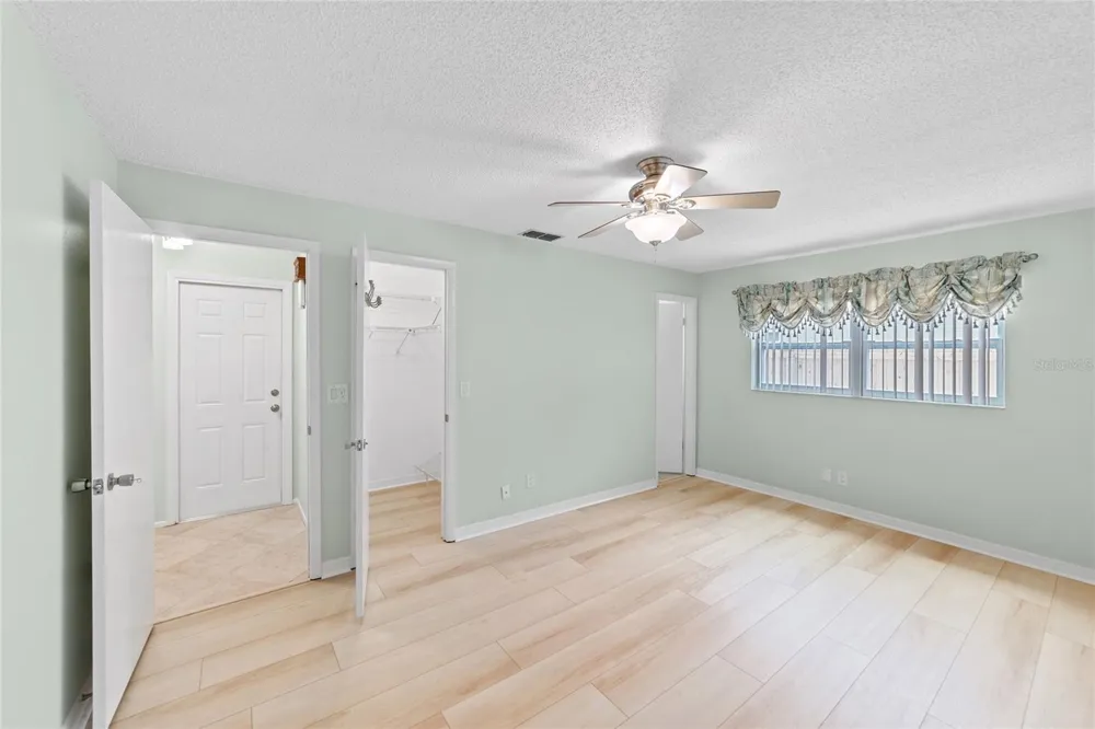 4243 CHIPMUNK DRIVE New Port Richey, FL 34653