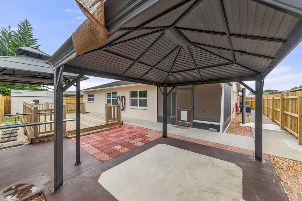 4243 CHIPMUNK DRIVE New Port Richey, FL 34653