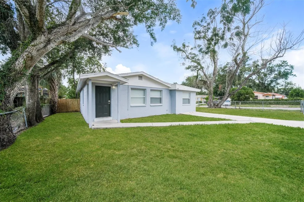 10301 17TH STREET Tampa, FL 33612