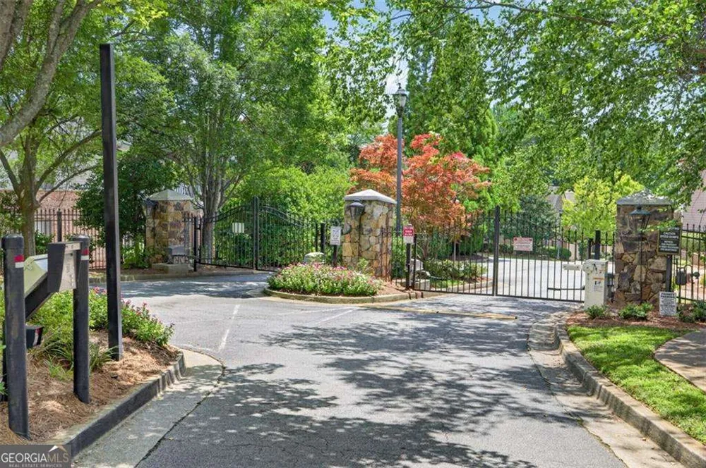 2294 Meadow's End Duluth, GA 30097