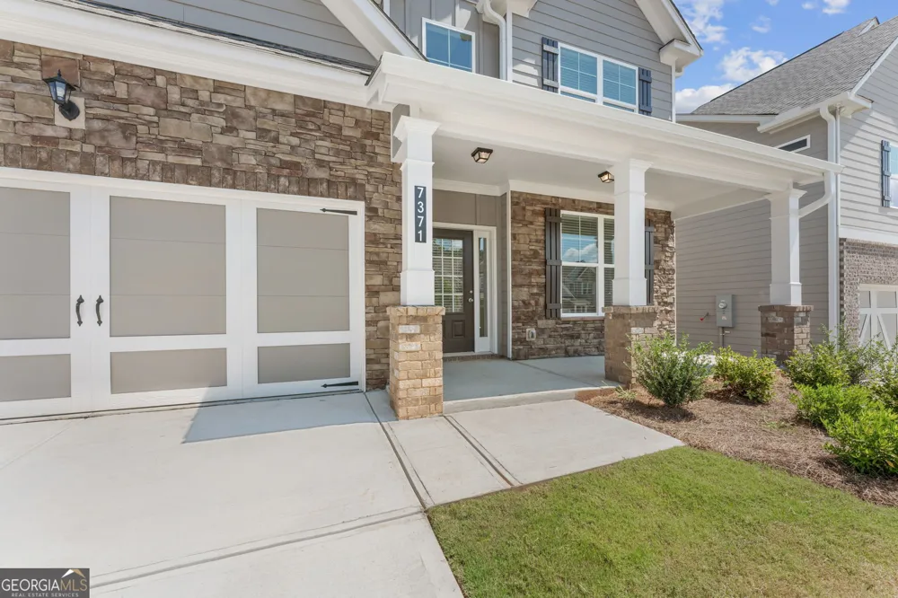 7371 Rocklin LN Flowery Branch, GA 30542