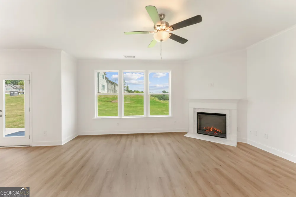 7371 Rocklin LN Flowery Branch, GA 30542