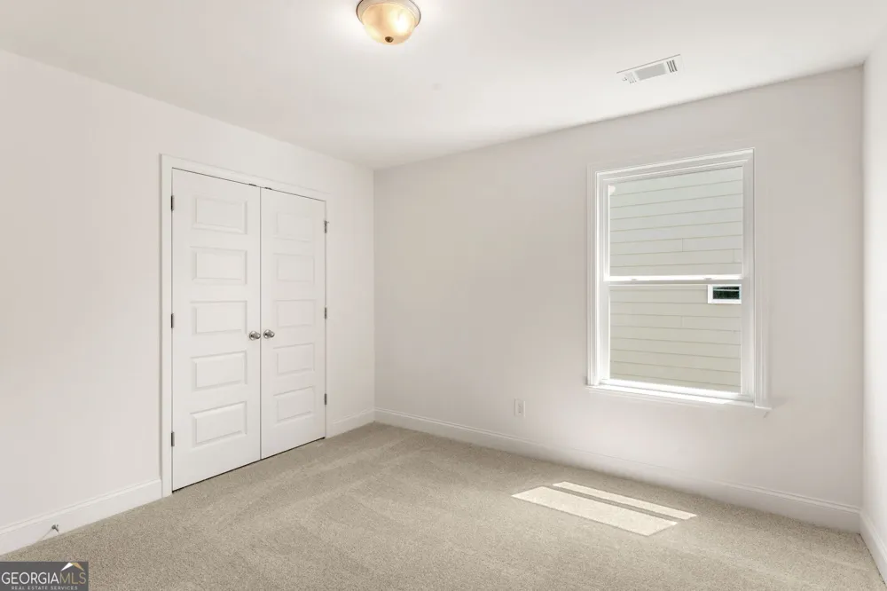 7371 Rocklin LN Flowery Branch, GA 30542
