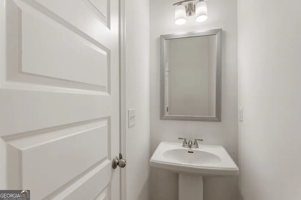 7371 Rocklin LN Flowery Branch, GA 30542