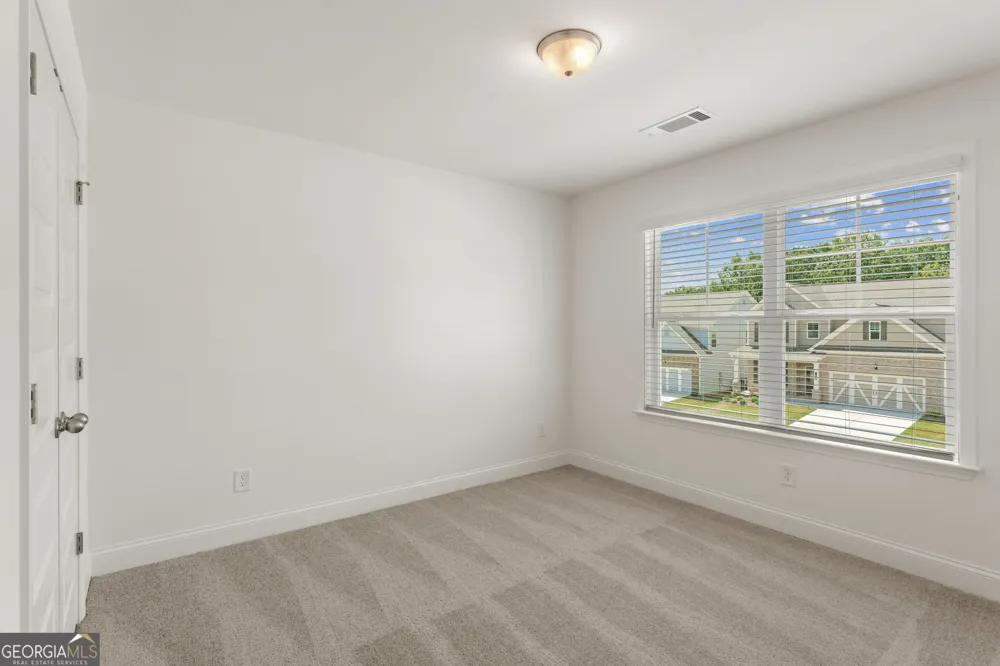 7371 Rocklin LN Flowery Branch, GA 30542