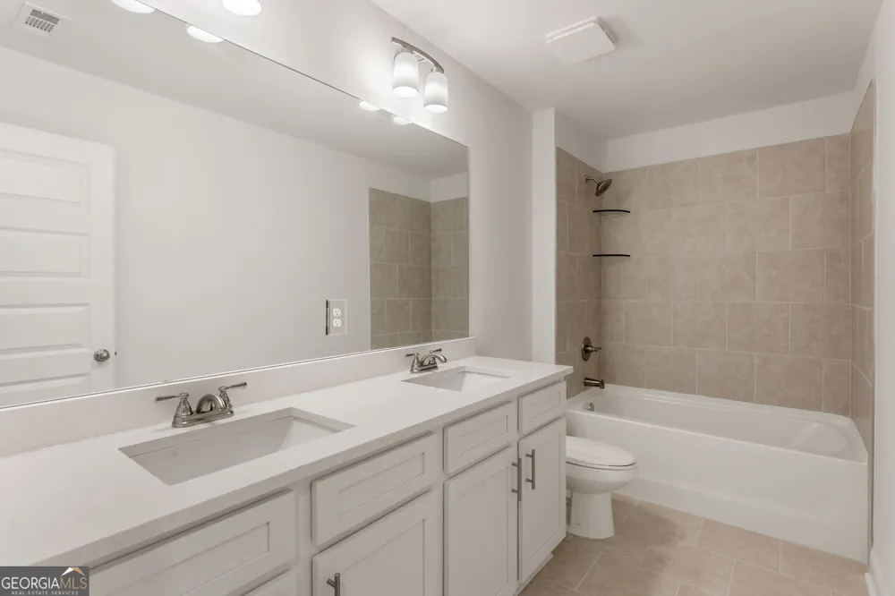 7371 Rocklin LN Flowery Branch, GA 30542