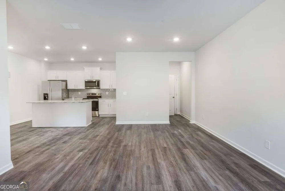 401 Whitehorse WAY Conyers, GA 30094
