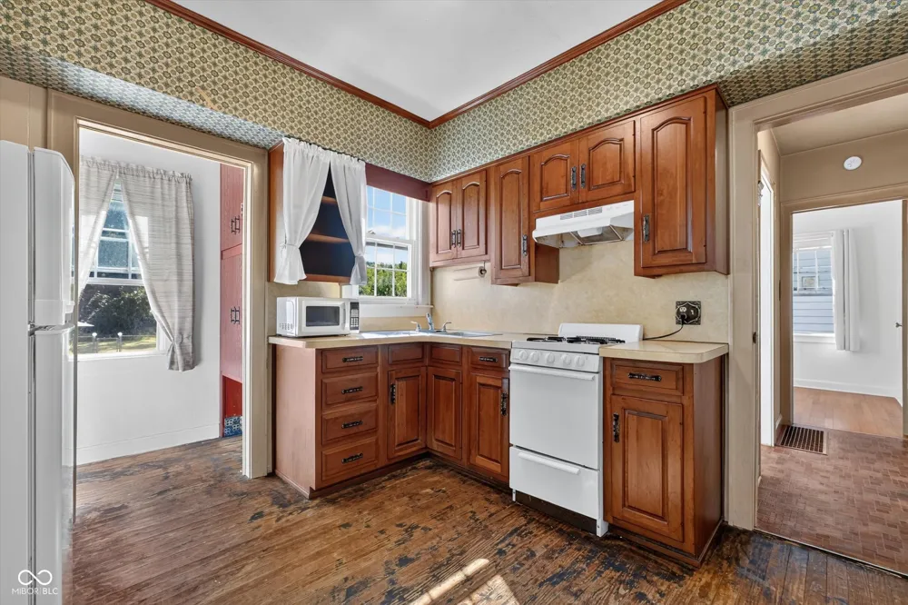 3912 Main Street Anderson, IN 46013