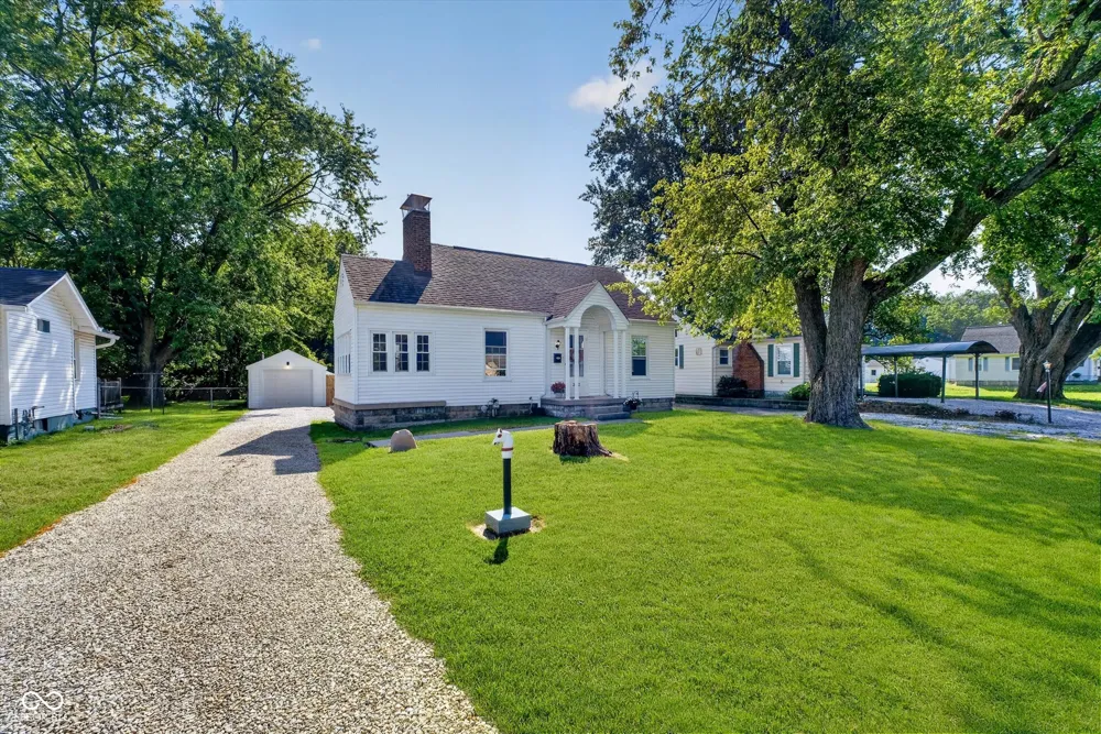 3912 Main Street Anderson, IN 46013