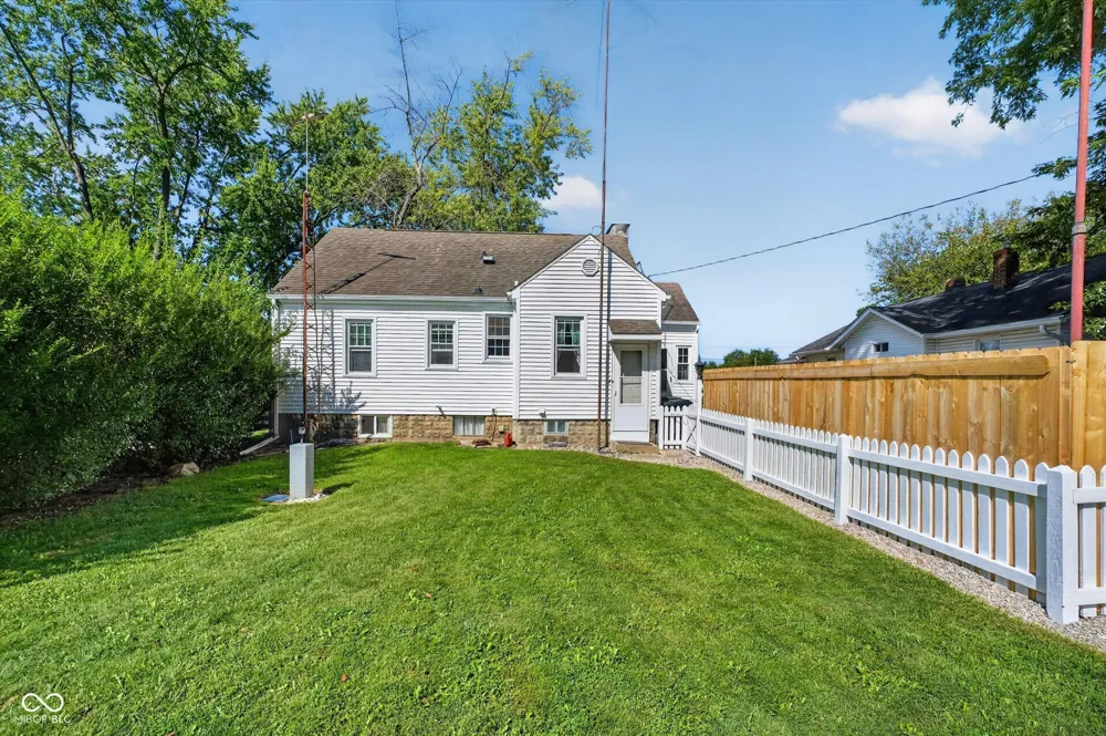 3912 Main Street Anderson, IN 46013