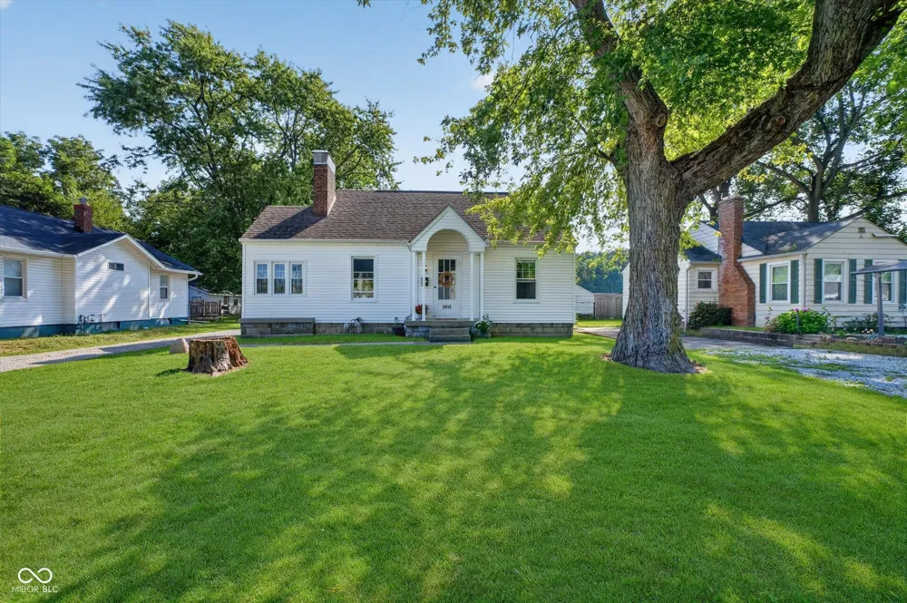 3912 Main Street Anderson, IN 46013