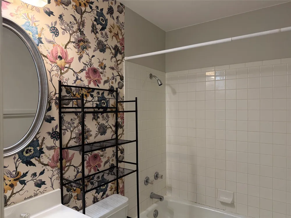 8112 Willet Trail Trail #B Austin, TX 78745