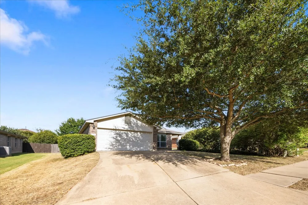 1118 Remington Drive Leander, TX 78641