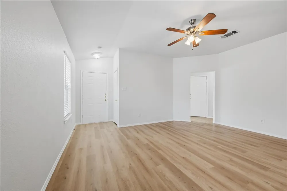 1118 Remington Drive Leander, TX 78641