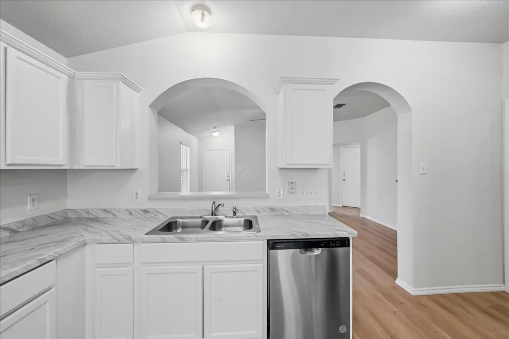1118 Remington Drive Leander, TX 78641