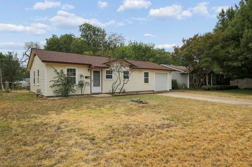 117 Tarrant Drive Euless, TX 76039