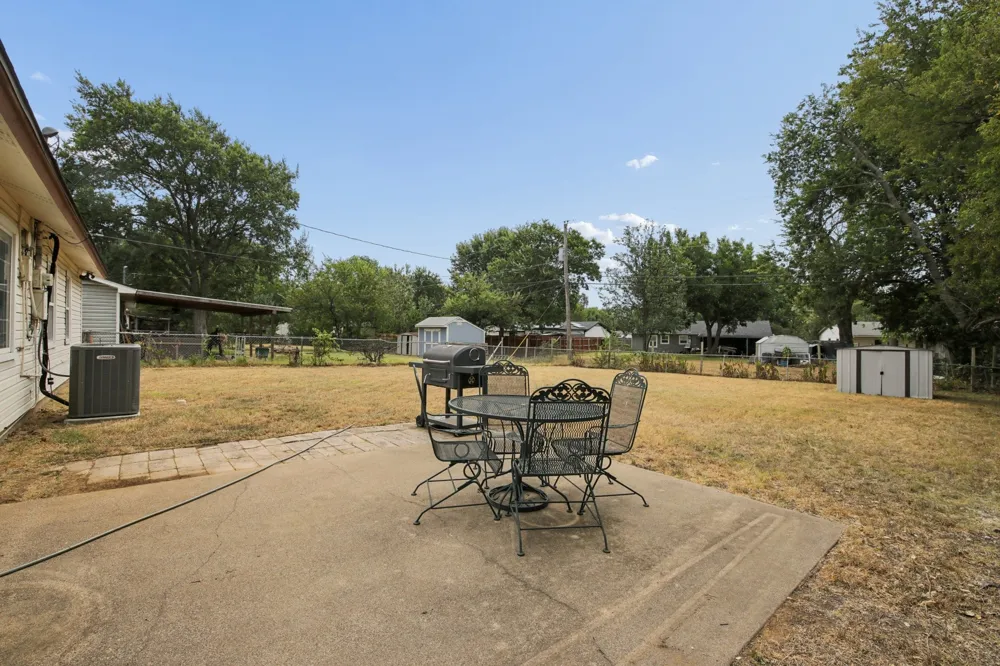 117 Tarrant Drive Euless, TX 76039