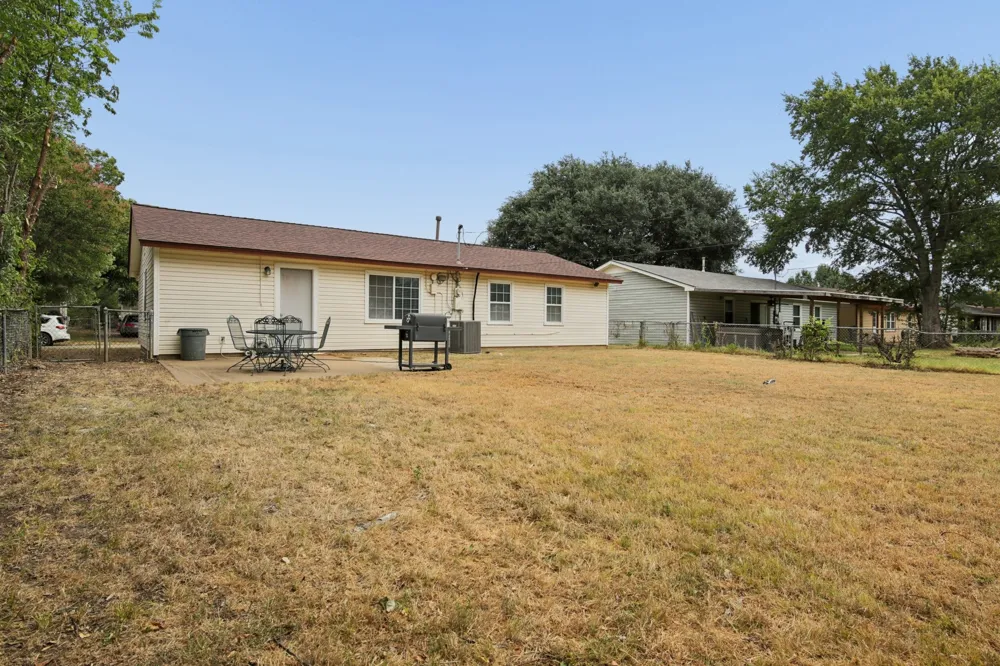 117 Tarrant Drive Euless, TX 76039