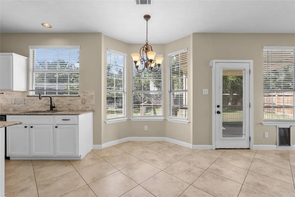2212 Palm Lagoon Drive League City, TX 77573