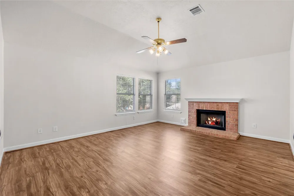 2212 Palm Lagoon Drive League City, TX 77573