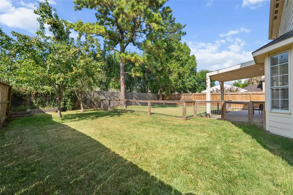 2212 Palm Lagoon Drive League City, TX 77573