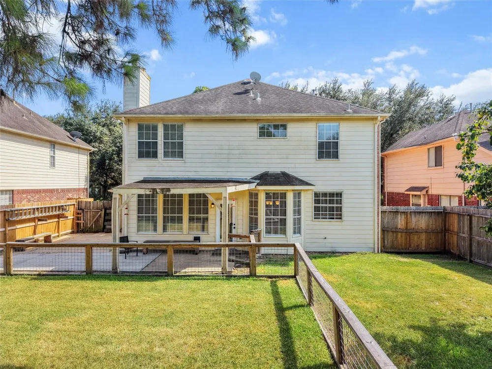 2212 Palm Lagoon Drive League City, TX 77573