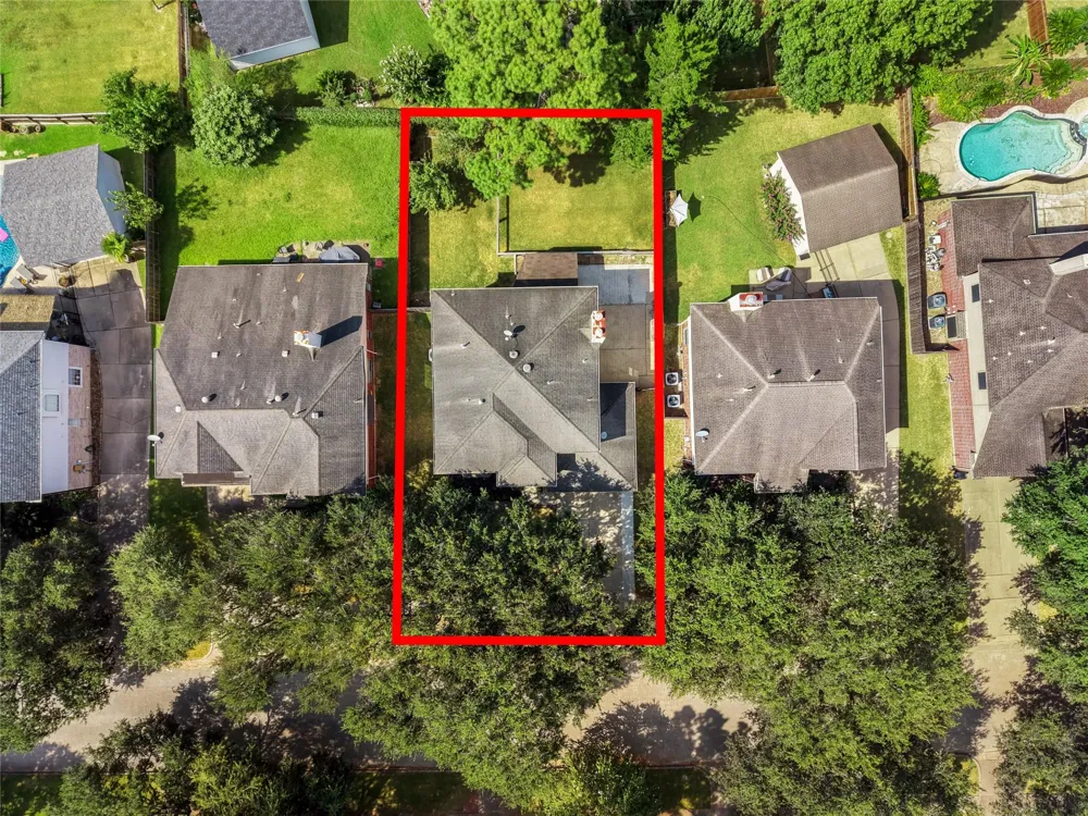 2212 Palm Lagoon Drive League City, TX 77573