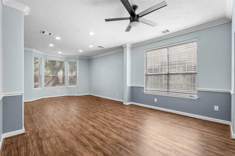 2212 Palm Lagoon Drive League City, TX 77573