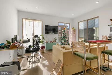 630 FEDERAL STREET #206