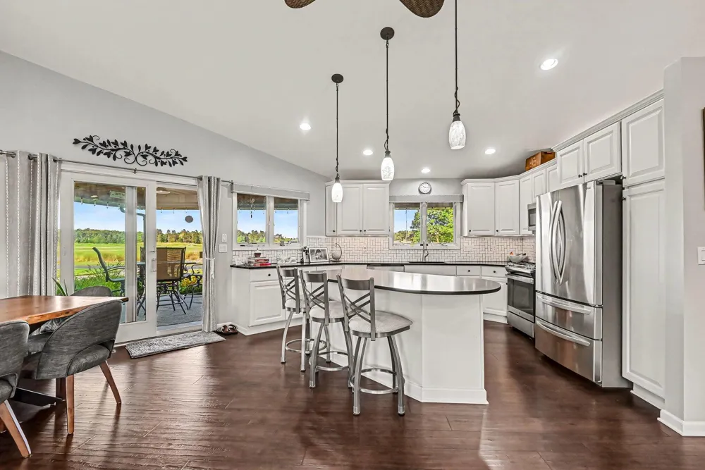 569 Hawksnest Drive South Haven, MI 49090
