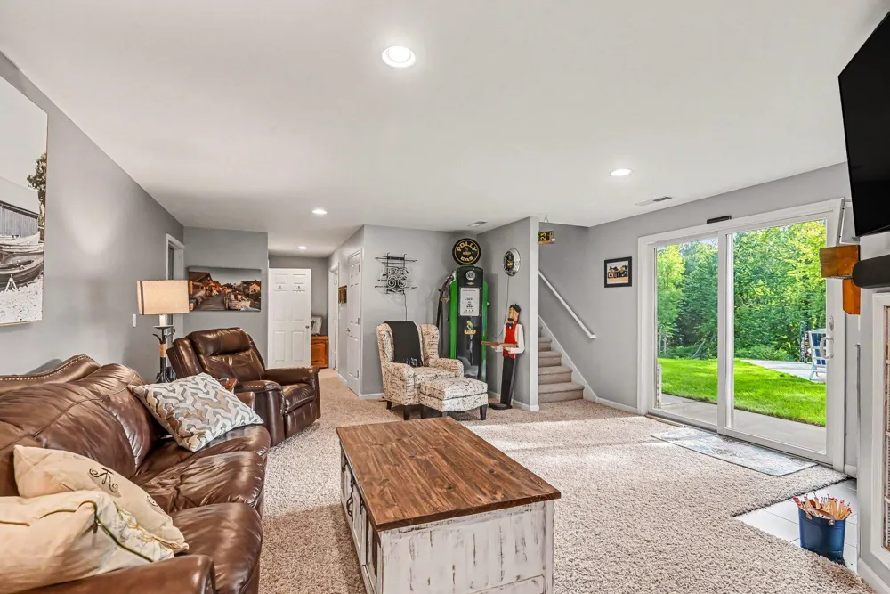 569 Hawksnest Drive South Haven, MI 49090