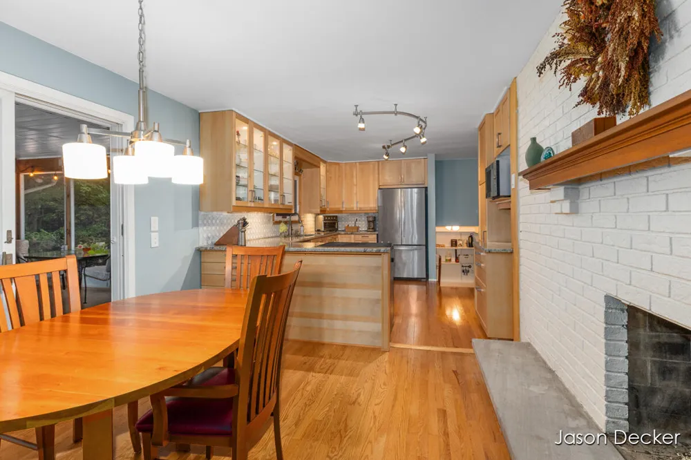 6181 10 Mile Road NE Rockford, MI 49341